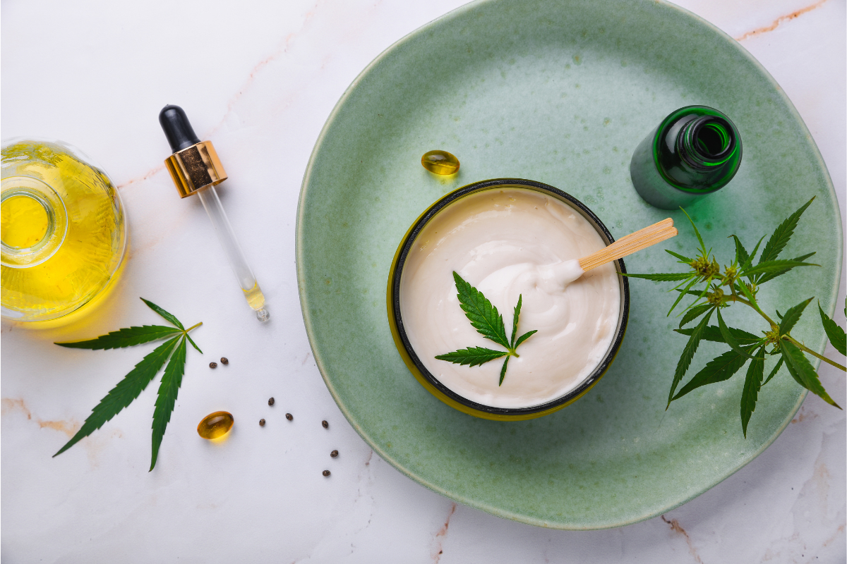 CBD in Skincare & Beauty: How It Works, What the Evidence Says, and How to Choose Quality Products